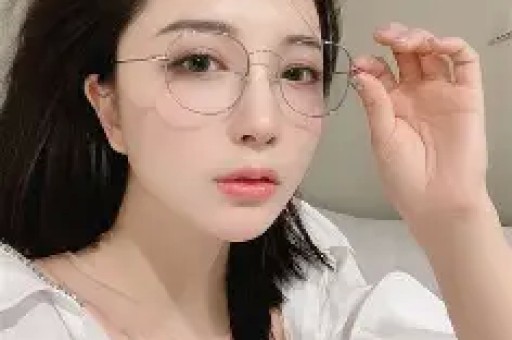 贾乃亮代言翻车、易烊千玺合作假洋品牌娱乐圈钱越来越难赚